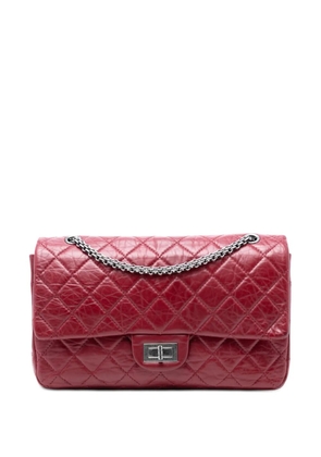 CHANEL Pre-Owned 2011 Quilted Aged Calfskin Reissue 2.55 Double Flap 227 shoulder bag - Red
