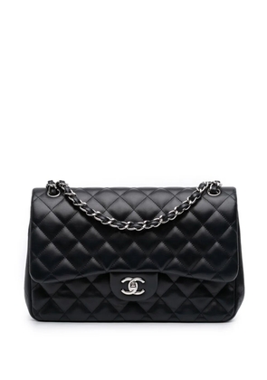 CHANEL Pre-Owned 2012 Jumbo Classic Lambskin Double Flap shoulder bag - Black