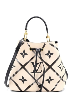 Louis Vuitton Pre-Owned NeoNoe Handbag Monogram Empreinte Giant Broderies MM bucket bag - Neutrals