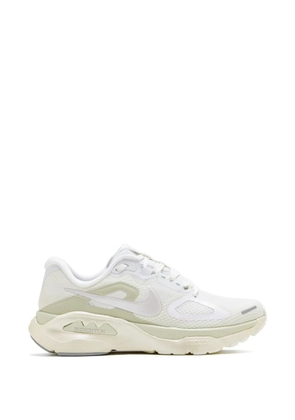 Nike Structure Plus logo sneakers - White