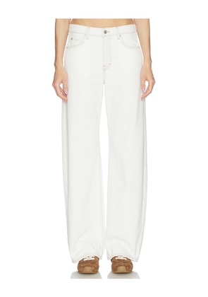 GRLFRND Austen Low Rise Curve in White. Size 23. Also in 25, 24, 26, 27, 28, 29, 30, 31, 32.