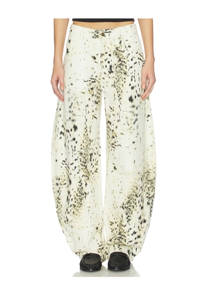 LIONESS Horseshoe Jeans in White. Size S. Also in XXS, XS, M, L, XL, XXL.