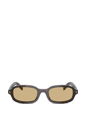 Prada Eyewear tinted-lense sunglasses - Brown