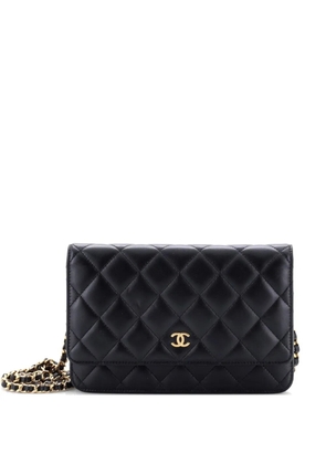 CHANEL Pre-Owned Wallet on Chain Quilted Lambskin crossbody bag - Black