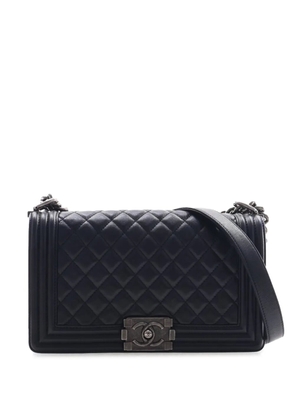 CHANEL Pre-Owned 2017-2018 Old Medium Quilted Lambskin Boy Flap crossbody bag - Black