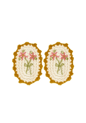 Wild Wawa Crochet Clip Set in Tan.