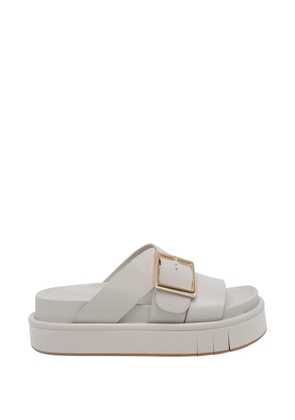 Palomitas By Paloma Barcelò buckle detail sandals - Grey