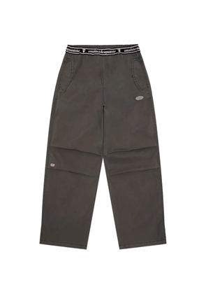 AAPE BY *A BATHING APE® logo-patch trousers - Grey