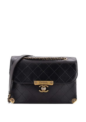 CHANEL Pre-Owned Around The Corner Flap Bag Quilted Lambskin Medium crossbody bag - Black