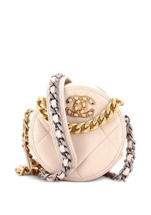 CHANEL Pre-Owned 19 Round with Chain Quilted Leather clutch bag - Neutrals