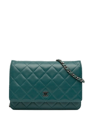 CHANEL Pre-Owned 2011 CC Quilted Lambskin Wallet On Chain crossbody bag - Blue