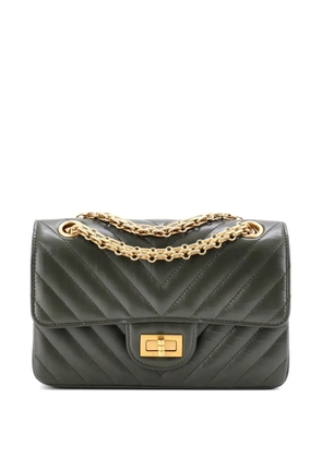 CHANEL Pre-Owned Reissue 2.55 Flap Bag Chevron Aged Calfskin Mini shoulder bag - Green