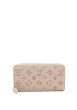 Louis Vuitton Pre-Owned 2010-2026 Monogram Mahina Zippy Wallet long wallets - Brown