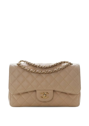 CHANEL Pre-Owned 2011 Jumbo Classic Caviar Double Flap shoulder bag - Brown