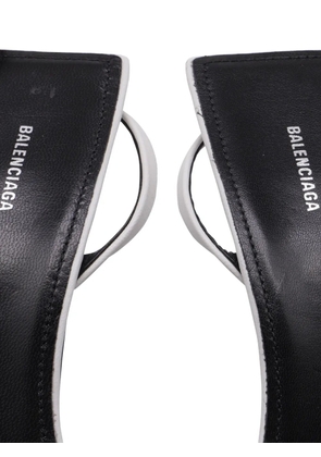 Balenciaga Pre-Owned Square Knife Bow ankle-strap sandals - White