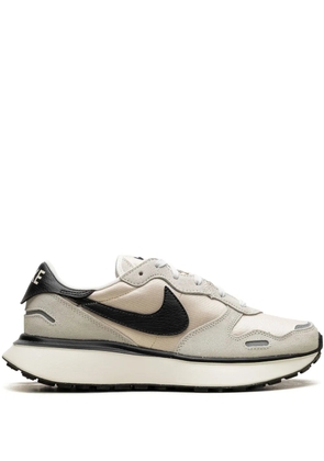 Nike Phoenix Waffle 'Sand Drift' sneakers - Neutrals