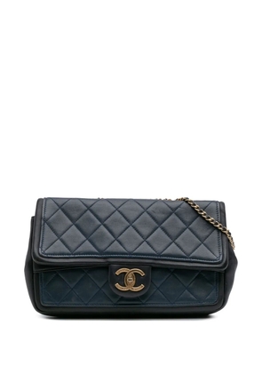 CHANEL Pre-Owned 2014 Medium Bicolor Calfskin Graphic Flap shoulder bag - Blue