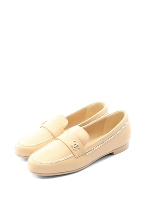 CHANEL Pre-Owned 1986-1988 coco mark leather flat shoes - Neutrals