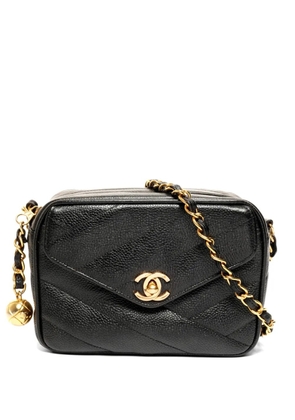 CHANEL Pre-Owned 1994-1996 chevron chain cross body bag - Black