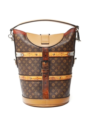 Louis Vuitton Pre-Owned 2018 Trompe monogram bucket bag - Brown