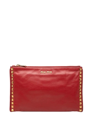 Miu Miu Pre-Owned 2010-2025 Studded Leather Zip clutch bag - Red