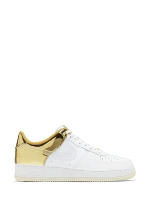 Nike Air Force 1 lace-up sneakers - White