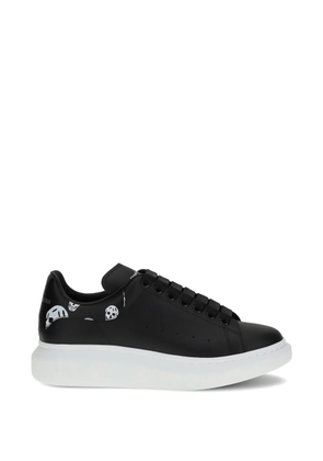 Alexander McQueen Oversized sneakers - Black