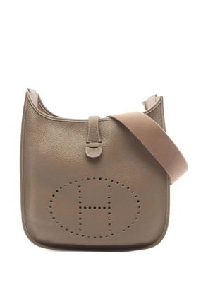 Hermès Pre-Owned 2021 Clemence Evelyne III GM crossbody bag - Grey