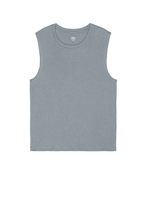 Alo The Triumph Muscles Tank in Steel Grey - Grey. Size L (also in ).