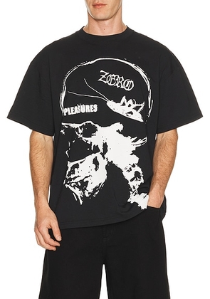 Pleasures x Zero Skateboards Roaches T-Shirt in Black - Black. Size L (also in M, S, XL/1X).