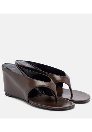 JUDE Yaga leather wedge thong sandals