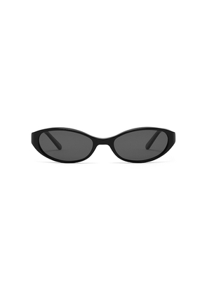 Banbe The Selena Sunglasses in Black.