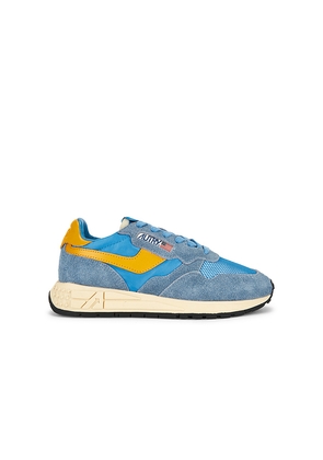 Autry Reelwind Low Sneaker in Blue. Size 36. Also in 37, 38, 39, 40.