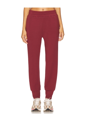 Varley The Slim Cuff 27.5 Pant in Burgundy. Size XS. Also in S.