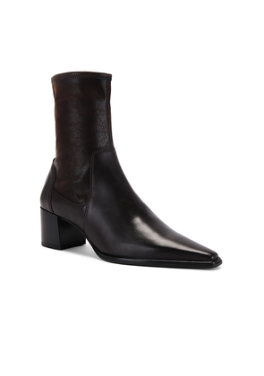 Vagabond Shoemakers Giselle Boot in Chocolate. Size 36. Also in 38, 39.