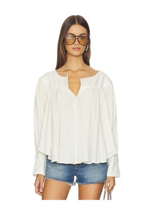 Free People x REVOLVE Malibu Crinkle Top in White. Size L. Also in M, S, XL, XS.