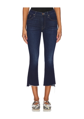 MOTHER Petite Lil' Insider Crop Step Fray Jeans in Denim-Dark. Size 28P. Also in 34P.
