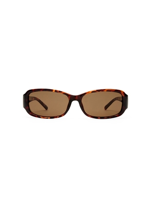 Le Specs Gigglemug Sunglasses in Brown.