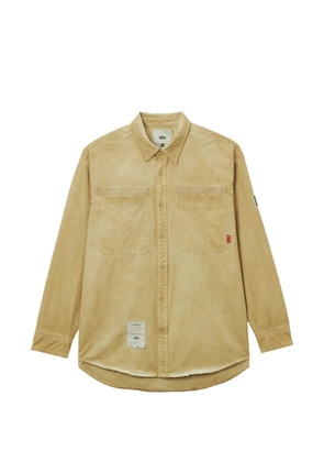 izzue patch-pocket shirt - Neutrals