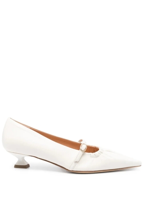 The Seller 35mm leather pumps - White