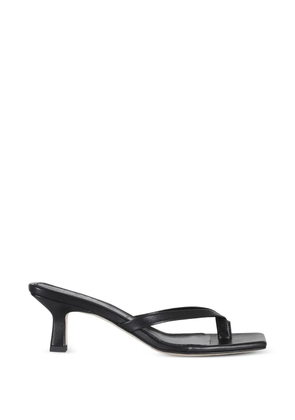 Aeyde strappy thong sandals - Black