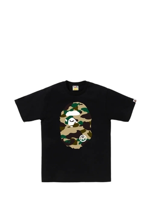 A BATHING APE® camouflage-print T-shirt - Black