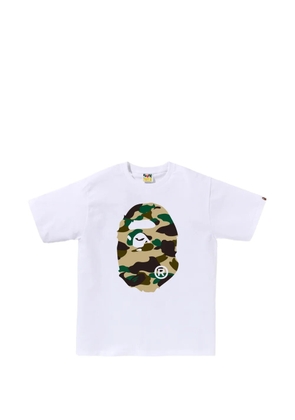 A BATHING APE® camouflage-print T-shirt - White