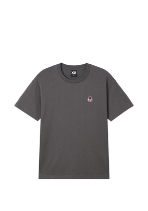 FINGERCROXX logo-embroidered T-shirt - Grey