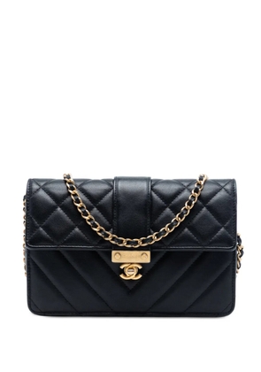 CHANEL Pre-Owned 2019 Mixed Quilt Calfskin Golden Class Wallet on Chain crossbody bag - Black