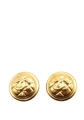 CHANEL Pre-Owned 1970-1980 Gold Plated CC Quilted Round Clip on Earrings costume earrings