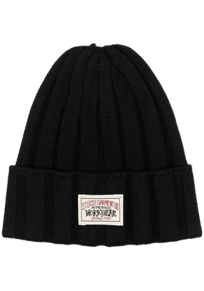 Stüssy ribbed-knit logo-patch beanie - Black