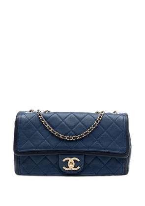 CHANEL Pre-Owned 2014 Medium Bicolor Calfskin Graphic Flap shoulder bag - Blue
