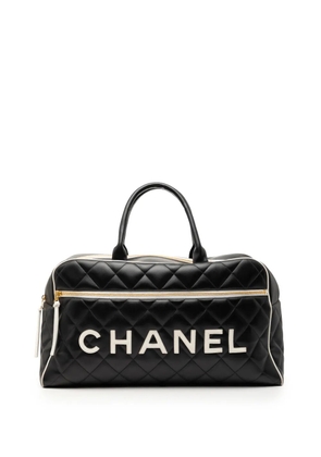 CHANEL Pre-Owned 1994-1996 Quilted Calfskin Logo Bowler Weekend Bag travel bag - Black