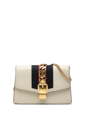 Gucci Pre-Owned 2016-2026 Super Mini Leather Sylvie Chain crossbody bag - White
